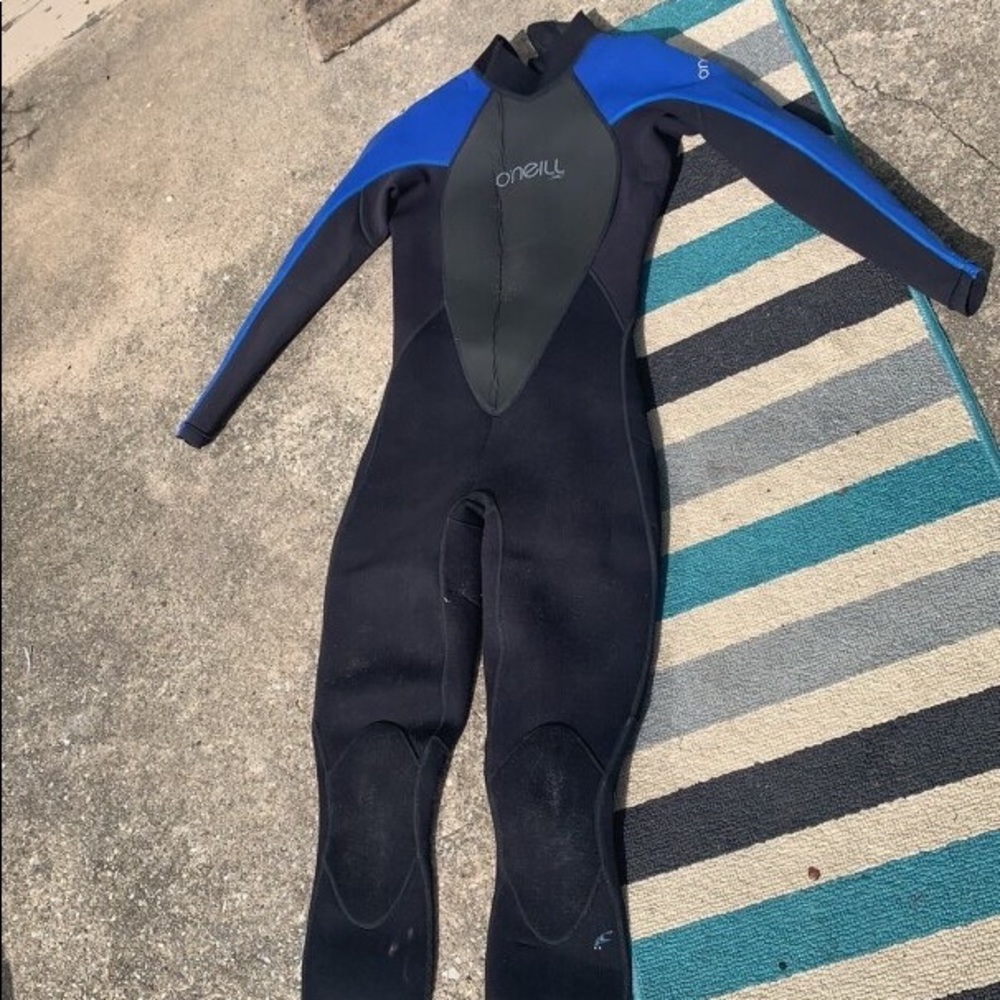 O’Neil full body wetsuit
